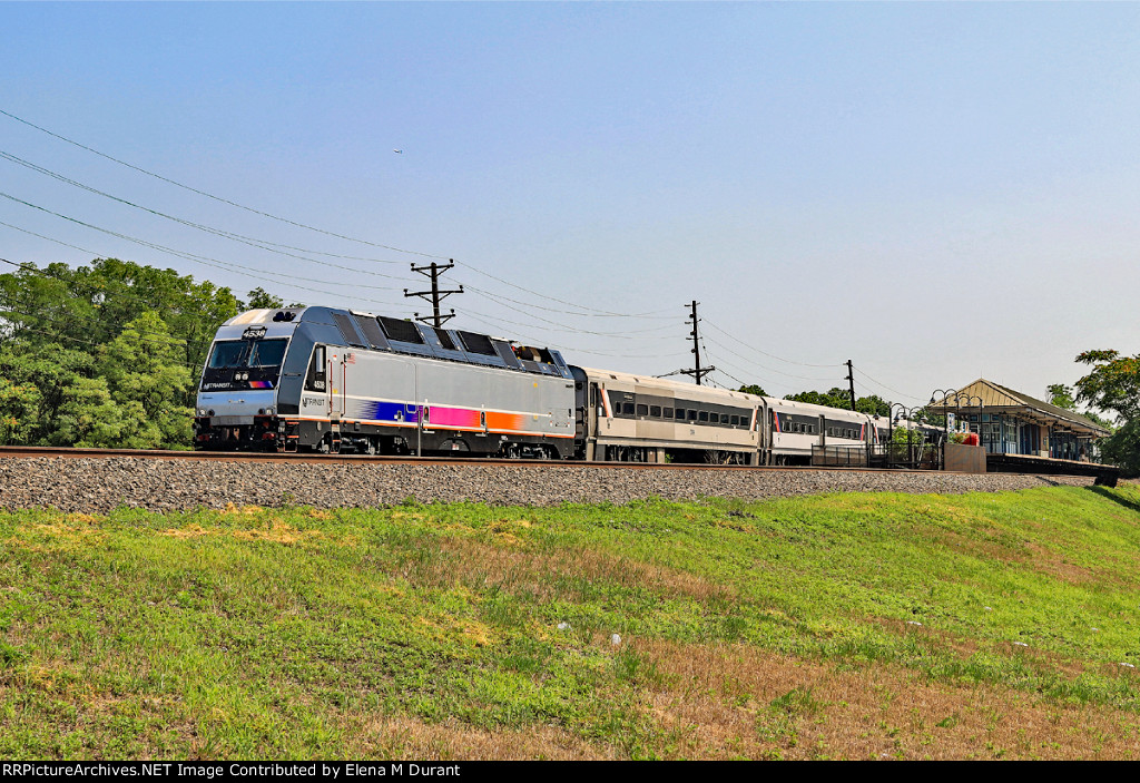 NJT 4538 on train 5517